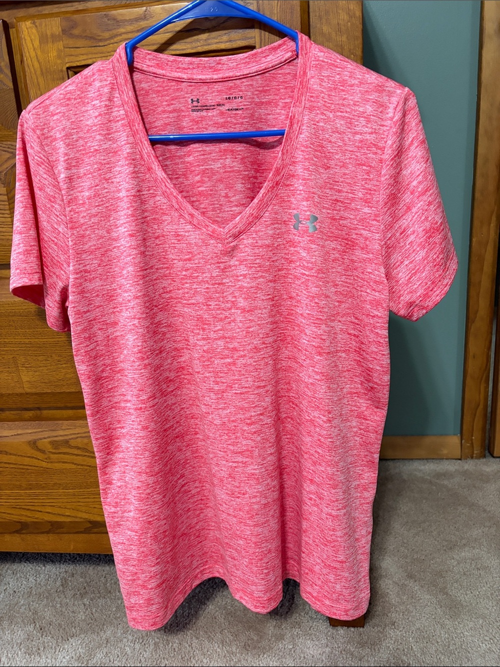Under Armour Women’s Pink Heather V-Neck Loose Short Sleeve Tee
